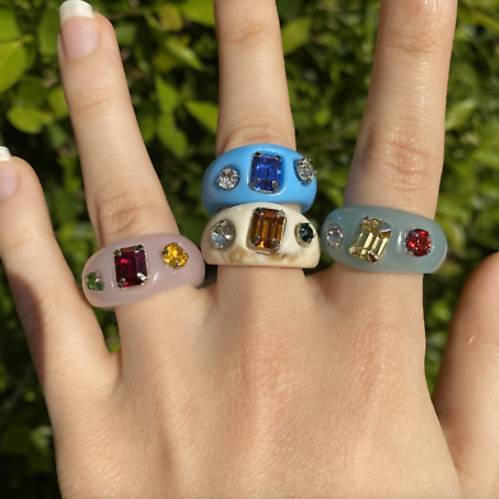 JEWEL ACRYLIC COLORFUL 4 PIECE RING SET